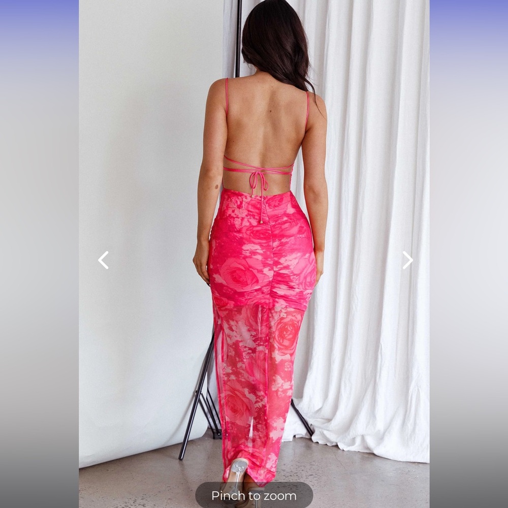 MADELYN BACKLESS MIDI DRESS ROSE PRINT PINK - Picture 2 of 9